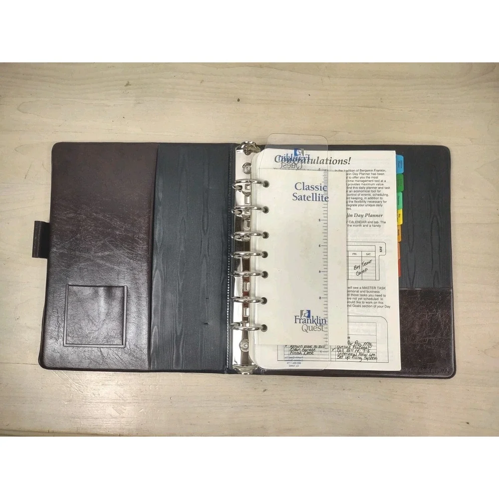 Franklin Covey Vintage 7-Ring Classic Binder Organizer Planner Daytimer w Pages